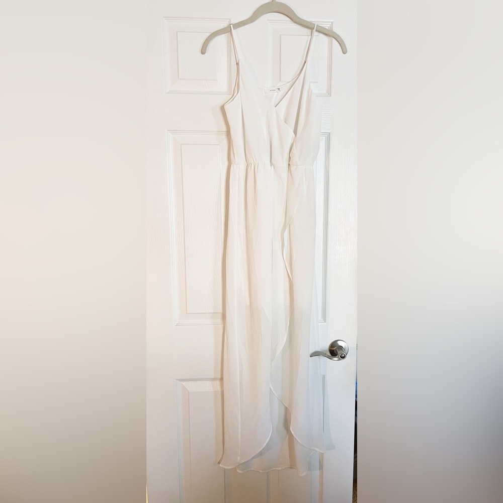 Lush Flowy White Strappy Midi Dress